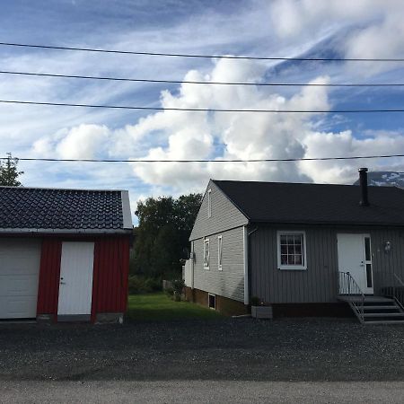 Room In A House On The Way To The Lofoten ハーシュタ エクステリア 写真